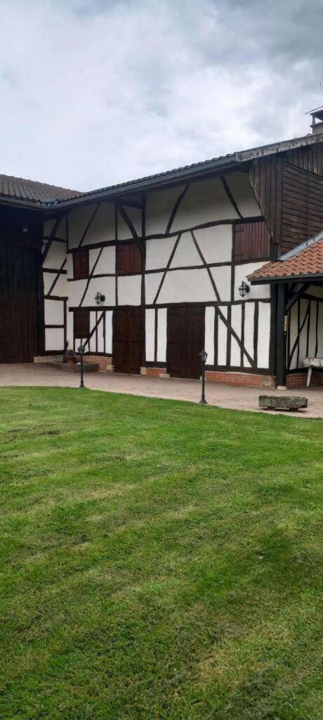 Maison Cope Chatillon-sur-Broue 外观 照片